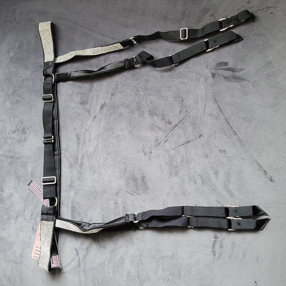 Victoria's secret garter belt size large - Picture 9 of 9